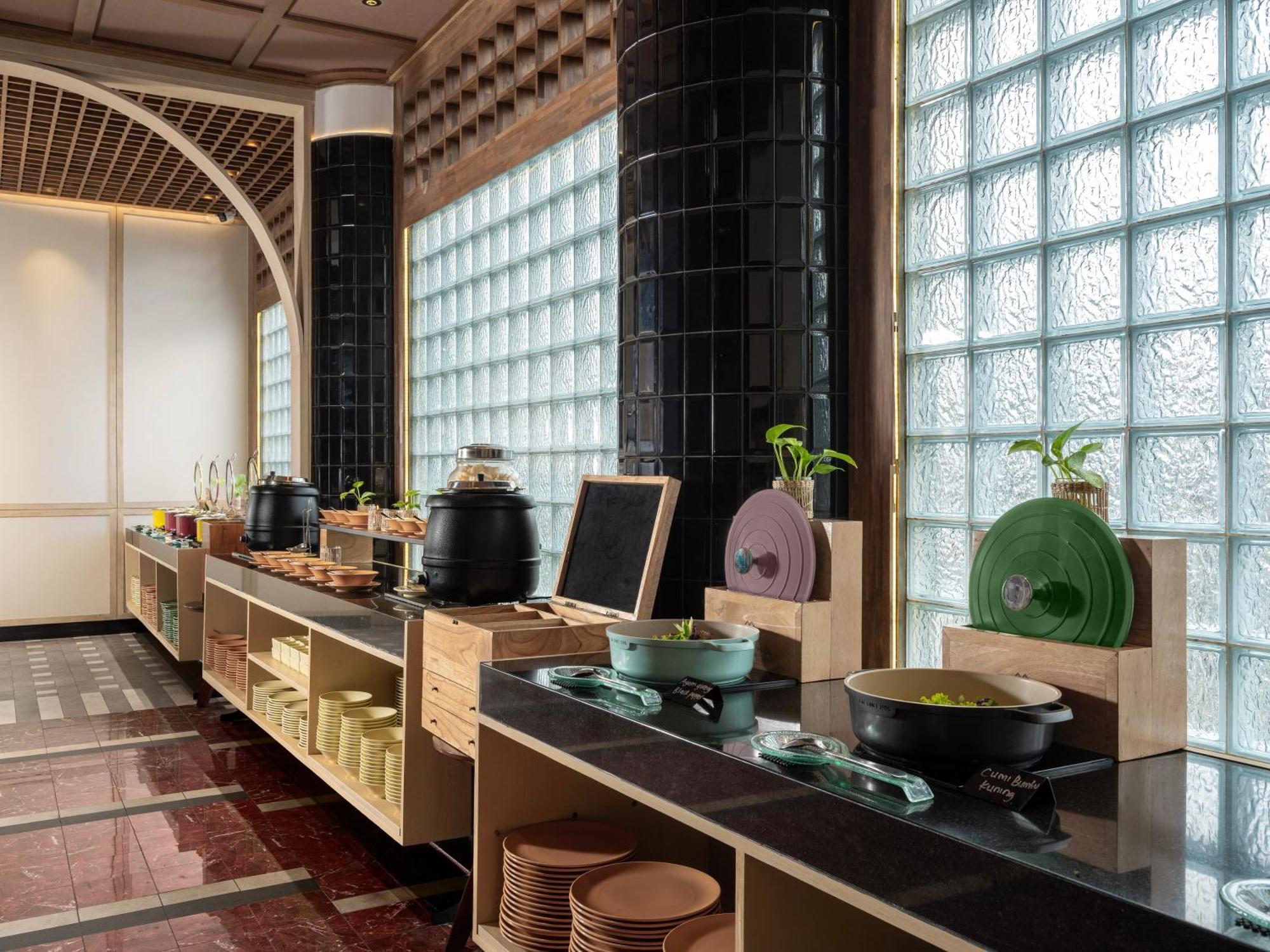 Tlekung Golden Hill By Golden Tulip酒店 外观 照片